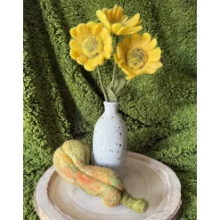 Wundervolle gefilzte Kürbisse Flaschenkürbis Herbstdeko Erntedankfest Wollfilzkürbis