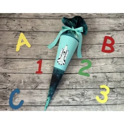 wundervolle Schultüte / Zuckertüte in Petrol & mint mit Raumschiff Rakete