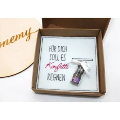 Wunscherfüller aus Filz mit Geldschlitz & Konfetti-Fläschchen - originelles Geldgeschenk in Geschenkbox