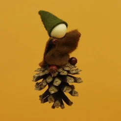 Zapfenwichtel - Jahreszeitentisch - Herbstdeko - Fensterdeko