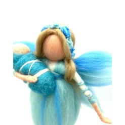 zarte blaue Wiegenfee