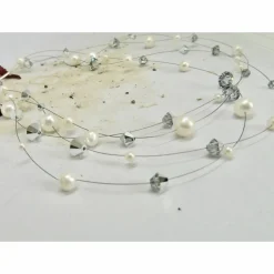 Zarte Brautkette aus vier Reihen Draht mit echten Perlen & Kristallen – Handgefertigter Schmuck für die Hochzeit
