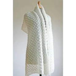 Zarte Brautstola aus Mohair ivory, Hochzeitsschal elfenbeinweiß, Lace-Tuch  für die Braut, Umschlagtuch Hochzeit