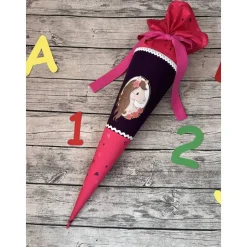 zauberhafte Schultüte Zuckertüte in Lila & Rotpink mit Pferd & Herzen