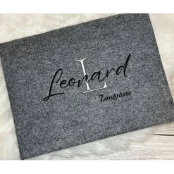 Zeugnis, Zeugnismappe, Zeugnishülle, Zeugnisse, gestickt, Monogram, Filz, Junge, Mädchen, personalisierbar, mit Namen,