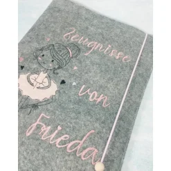 Zeugnishülle mit Filzeinband Geschenk Schulanfang personalisiert verschiedene Motive Mädchen Ballerina