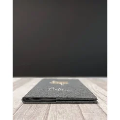 Zeugnismappe aus Filz *be unique* | personalisiert mit Namen und Farbe