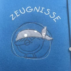*Zeugnismappe DIN  A4 * gestickt auf blauem Filz *Schulstart * *Einschulung *  personalisierbar mit Namen * Geschenk *