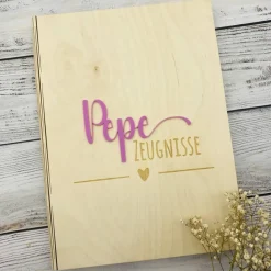 Zeugnismappe personalisiert aus Holz | Geschenk zum Schulstart | Zeugnisordner mit Namen | Einschulungsgeschenk