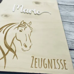 Zeugnismappe personalisiert aus Holz | Geschenk zum Schulstart | Zeugnisordner mit Namen | Einschulungsgeschenk