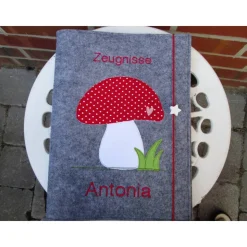 Zeugnissmappe / Zeugnisshülle aus Filz "Fliegenpilz"