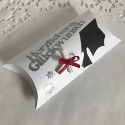 Zum Abschluss Bachelor Abitur Promotion Doktortitel Studium Examen ein Geldgeschenk verschenken Geschenk Gutschein Geld