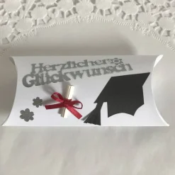 Zum Abschluss Bachelor Abitur Promotion Doktortitel Studium Examen ein Geldgeschenk verschenken Geschenk Gutschein Geld